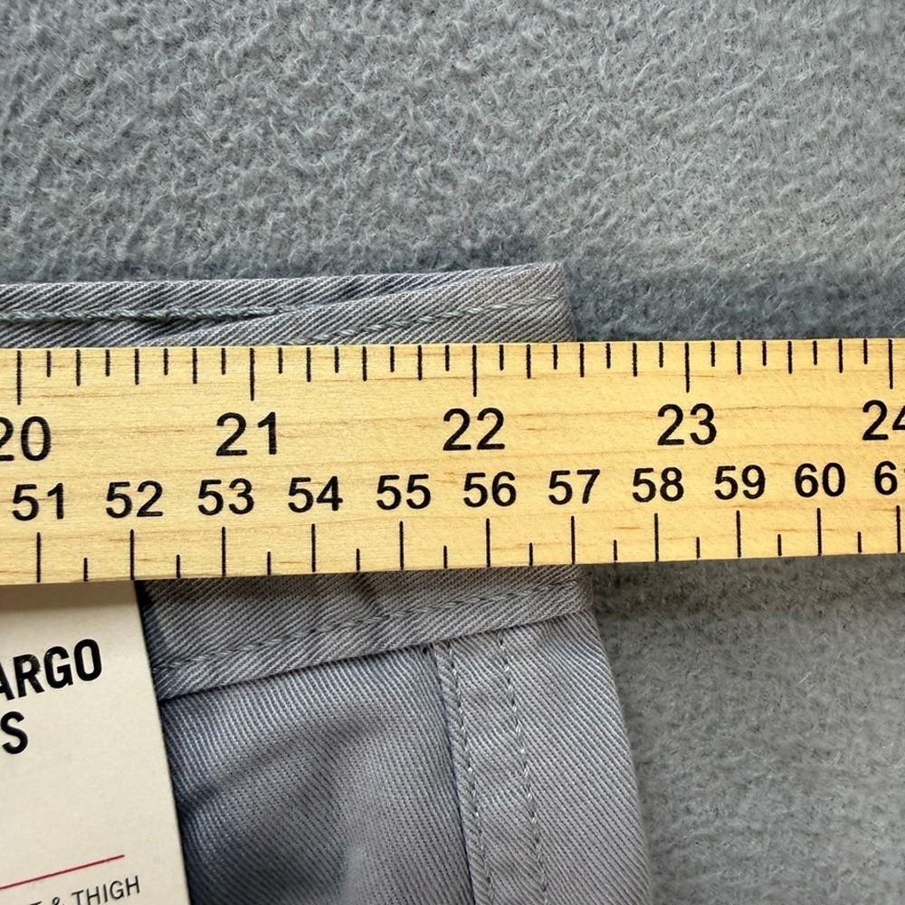 Levi Signature Cargo Shorts Relaxed Size 44 (FIT 45) Gray Utility Workwear NWT - Picture 5 of 15
